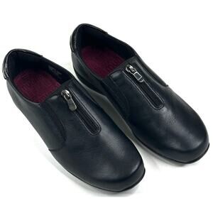 Munro Berkley Womens 8WW Black Leather Front Zip Shock Absorbing Sneakers New